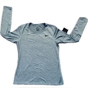 Nike | DRI FIT | WMNS | Gray | Fitted Long Sleeve Tee | 
LG |